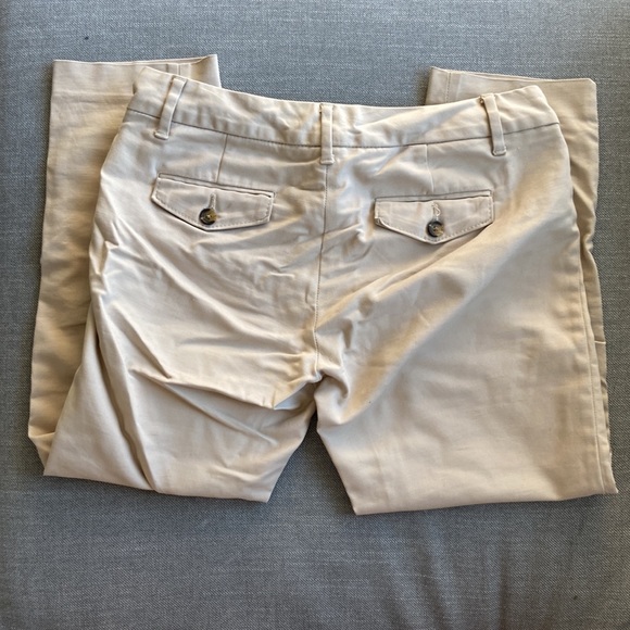 Beige Tommy Hilfiger cropped pants in size 2 - Picture 2 of 3